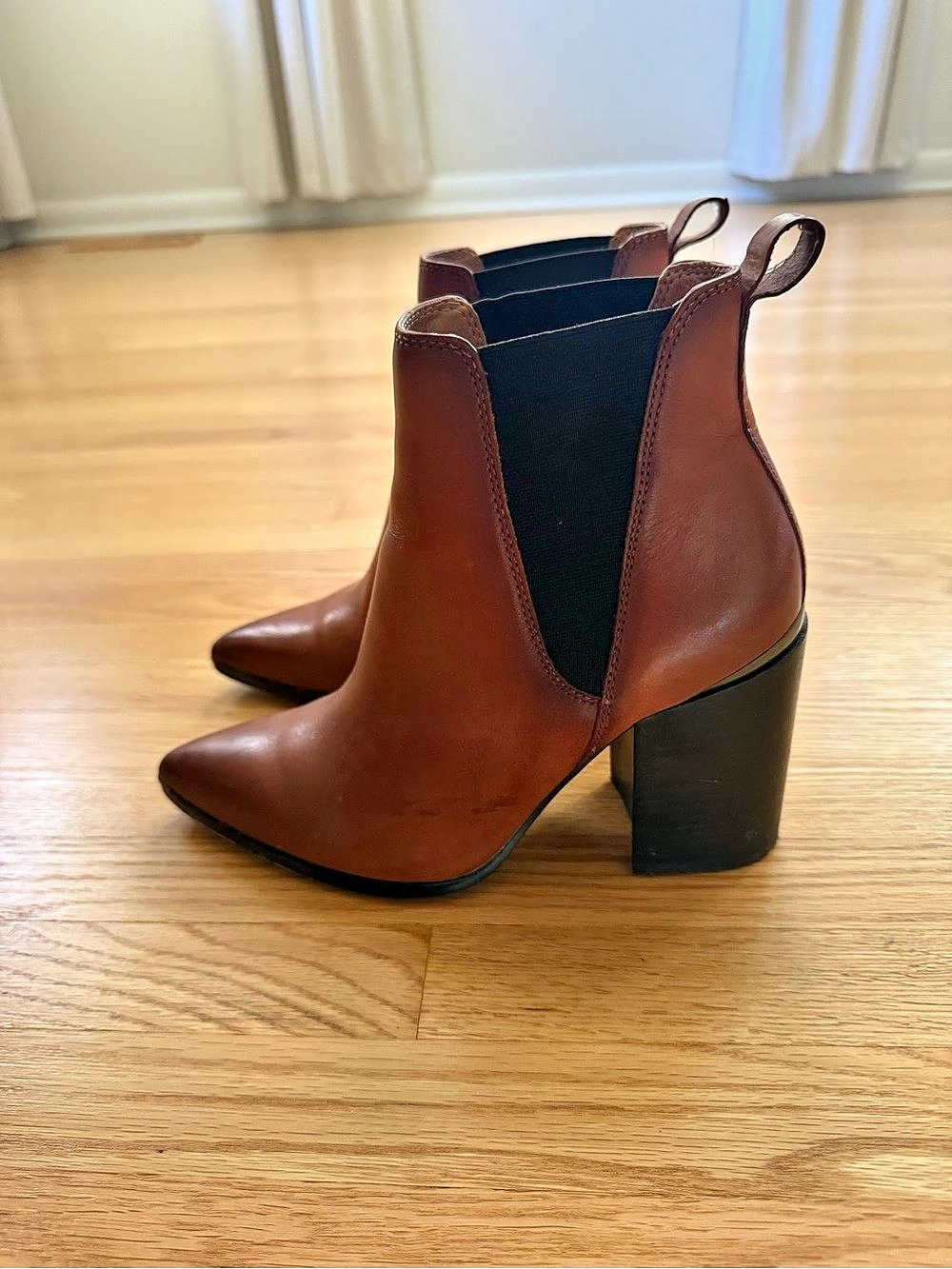 Steve Madden Brown Pointed-Toe Heeled Ankle Boots Like New